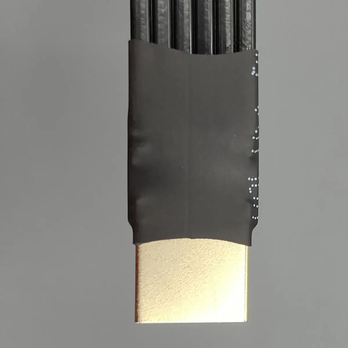 كابل تمديد فيديو مسطح ورفيع من - مراجعة Ribbon Microphone وسعره